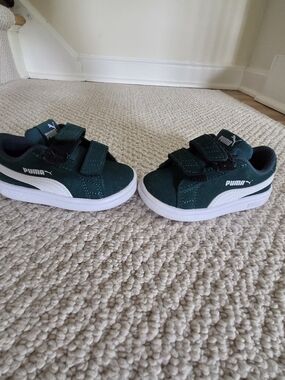 Puma Kids' Dark Green Suede Velcro Sneakers with White Stripe